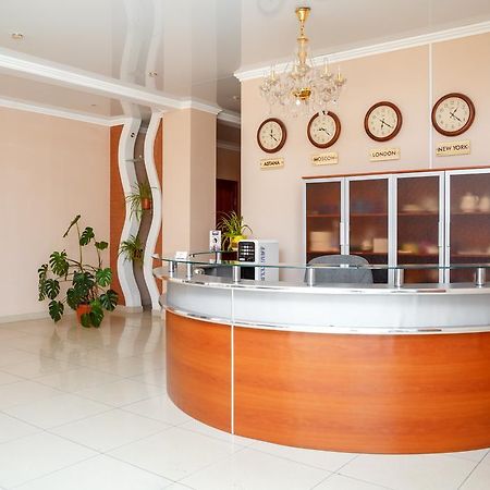 Respect Hotel Pavlodar Eksteriør billede