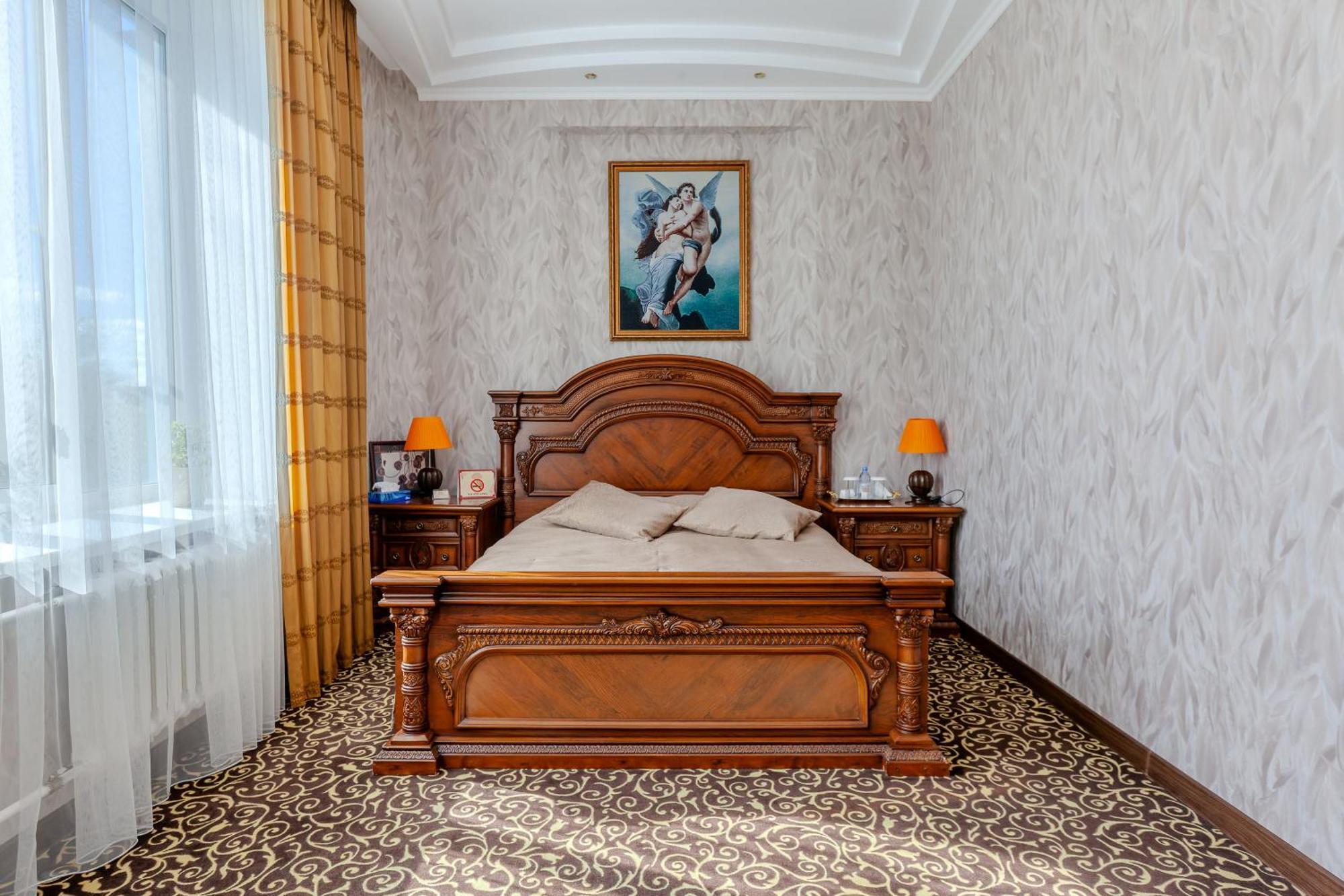 Respect Hotel Pavlodar Eksteriør billede